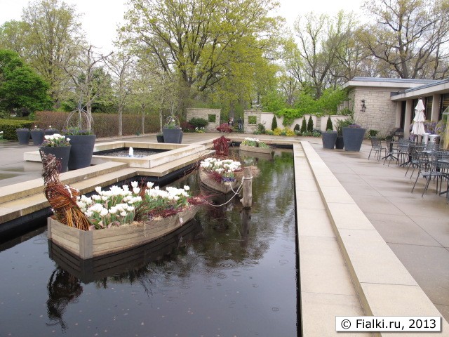 boats with flowers